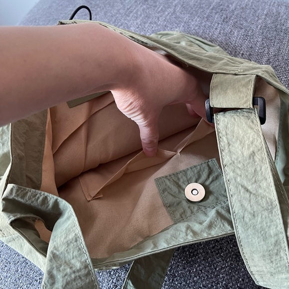 Green Nylon crossbody bag - Picture 7 of 11